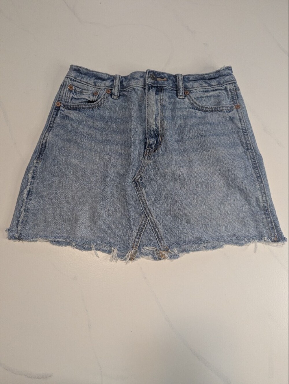 American Eagle Jean Mini Skirt Women's Size 0 Light Wash Denim Cut Off Y2K